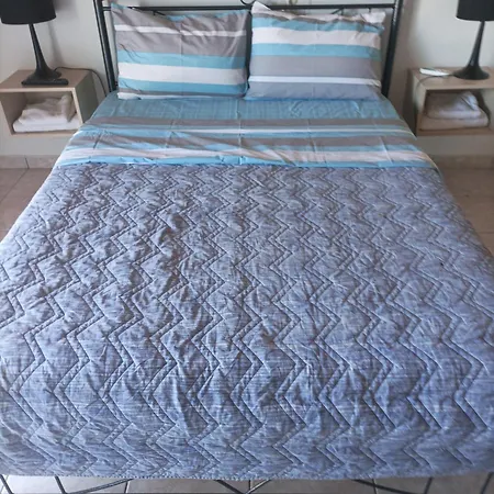 Teo's 2 Persons Deluxe B2 Apartment Patras