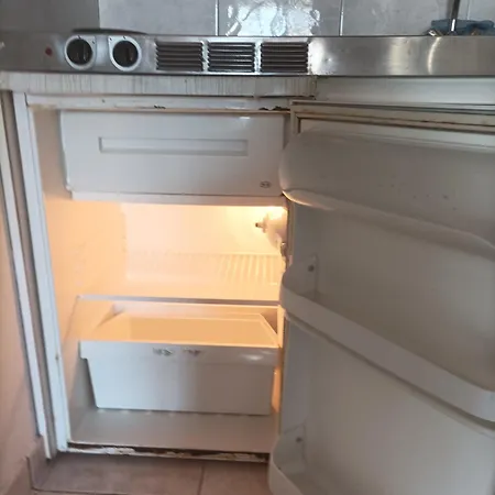 Teo's 2 Persons Deluxe B2 * Patras