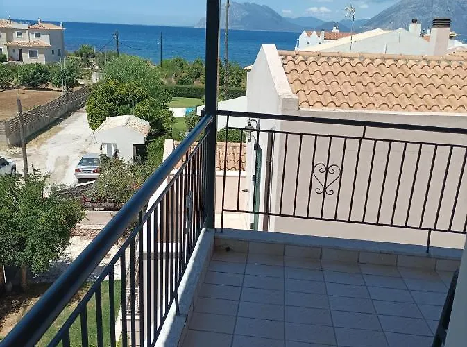 Teo's 2 Persons Deluxe B2 Apartmán *