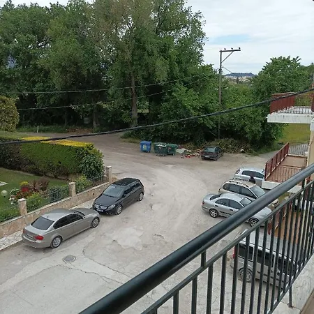 Teo's 2 Persons Deluxe B2 * Patras