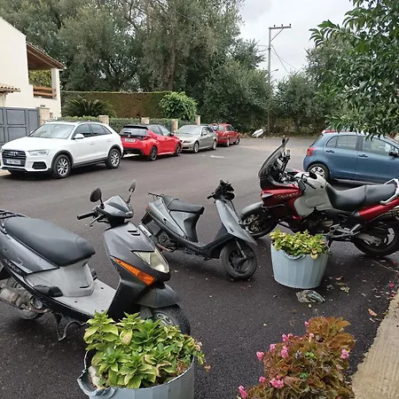 Teo's 2 Persons Deluxe B2 Apartment *