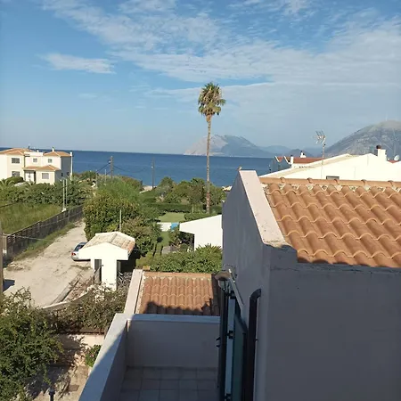 Teo's 2 Persons Deluxe B2 Patras