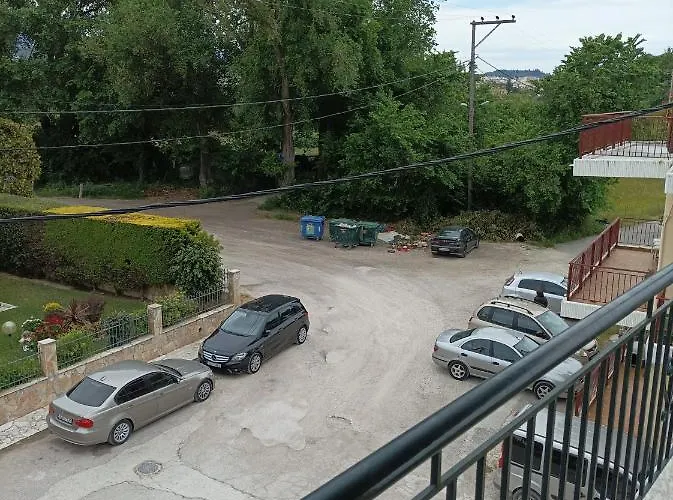 Teo's 2 Persons Deluxe B2 * פאטרה